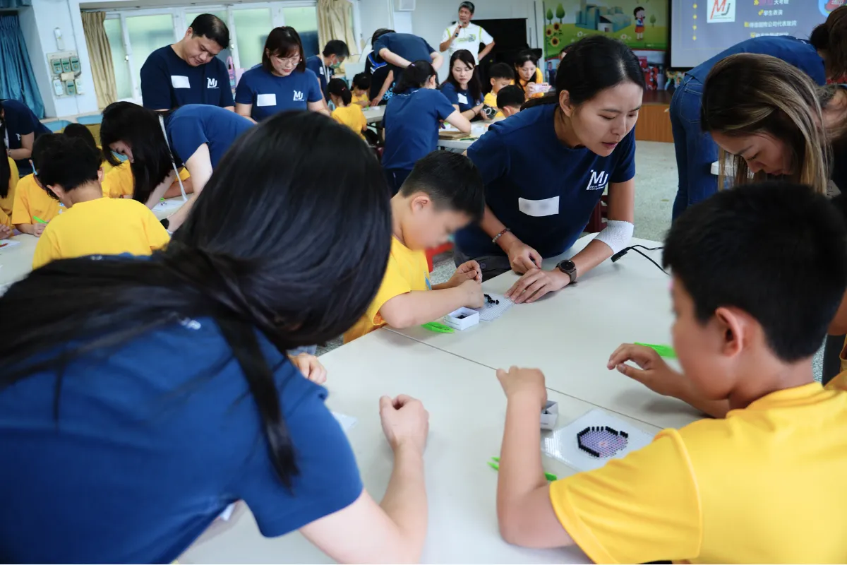 Apoyo a la Educación Rural Mediante Donaciones de Libros